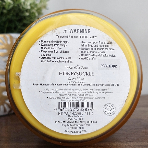 White Barn Sweet Honeysuckle Nectar, Peony Petals, Vanilla Essential Oils Candle - Picture 7 of 10